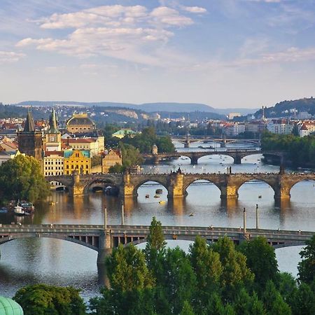 Attic Apartment City Center Praga Zewnętrze zdjęcie