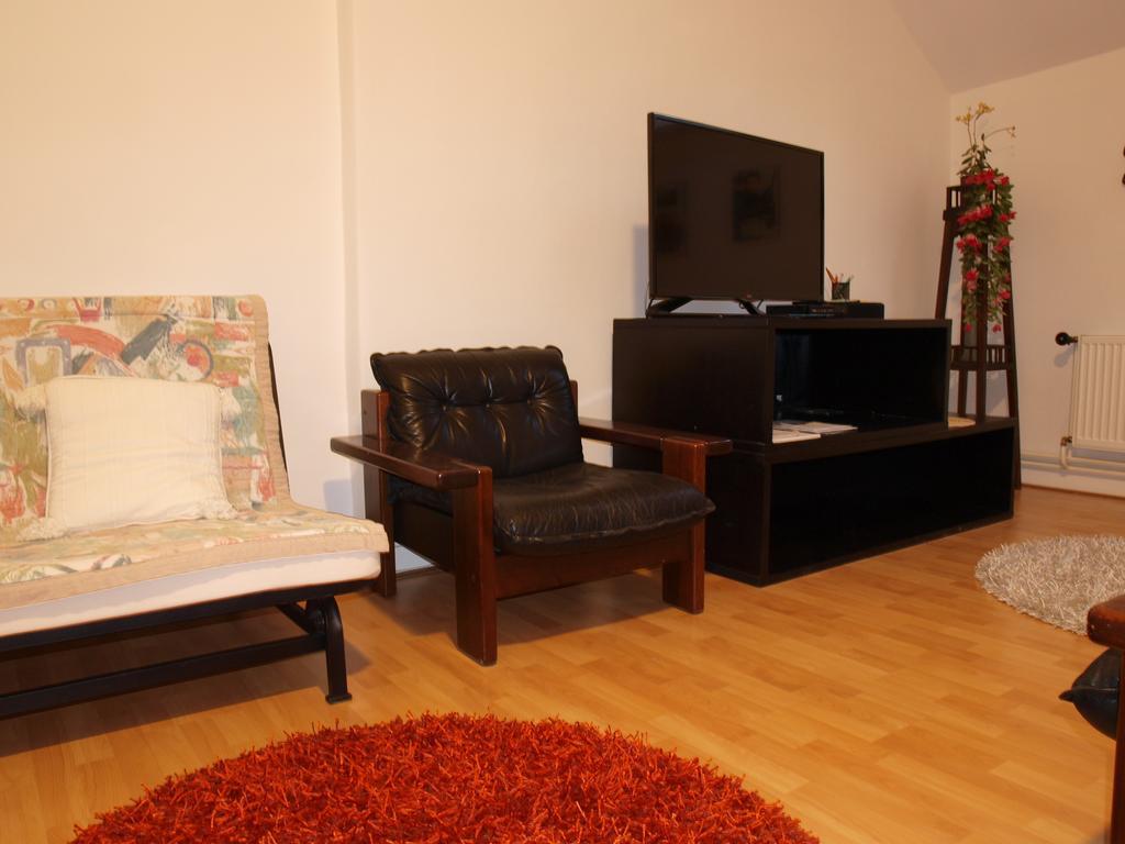 Attic Apartment City Center Praga Zewnętrze zdjęcie